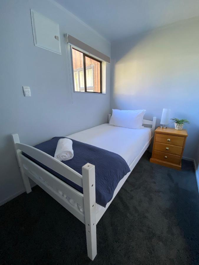 Motuoapa Bay Chalets Turangi Exteriör bild